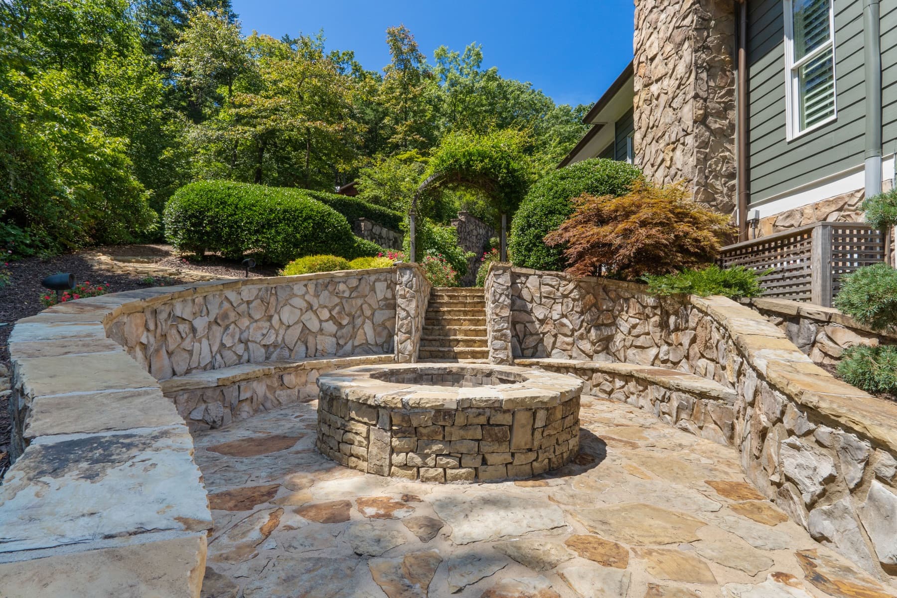 Exterior & Acreage — photo 9