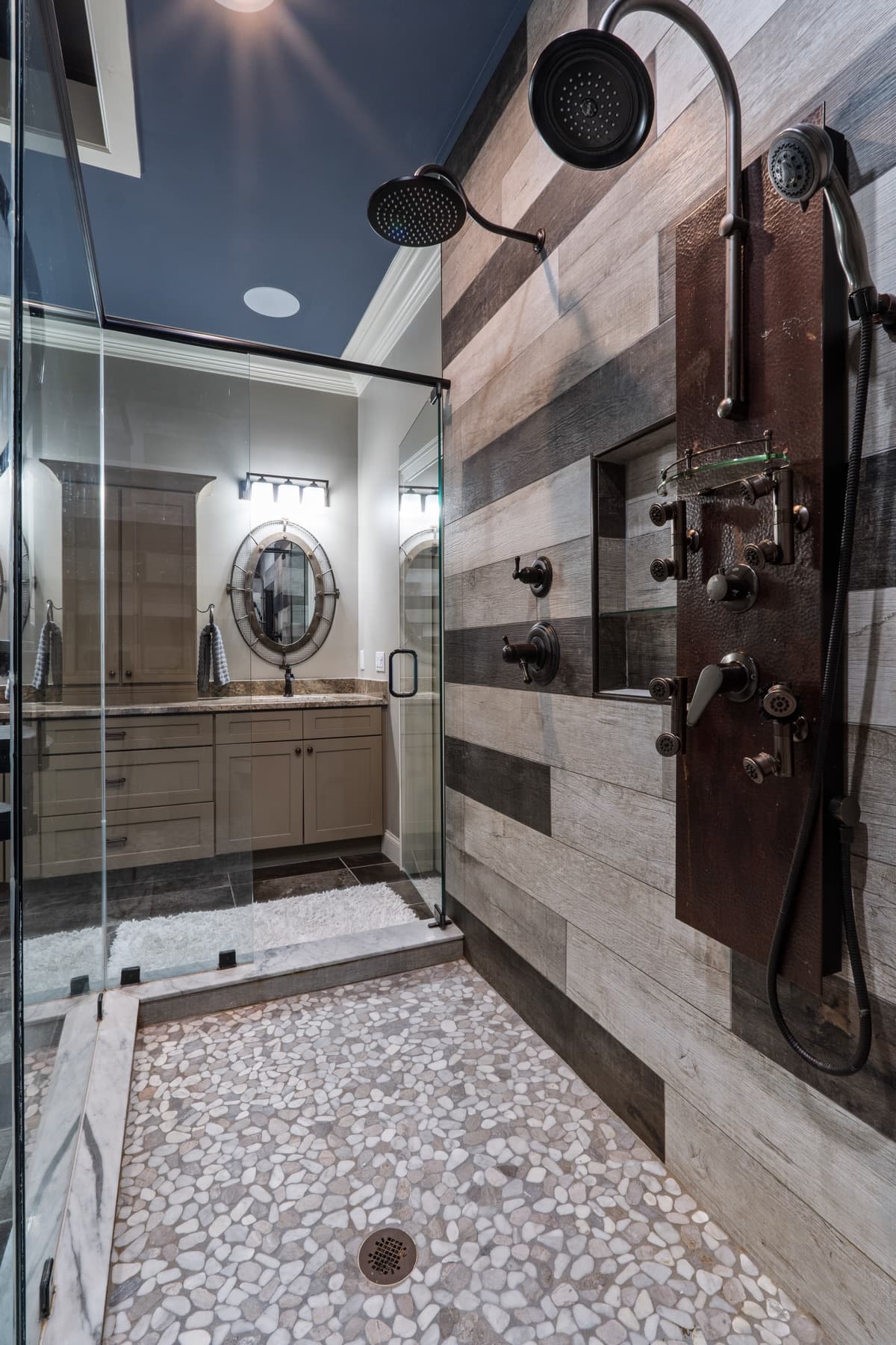 Primary Bathroom — photo 4