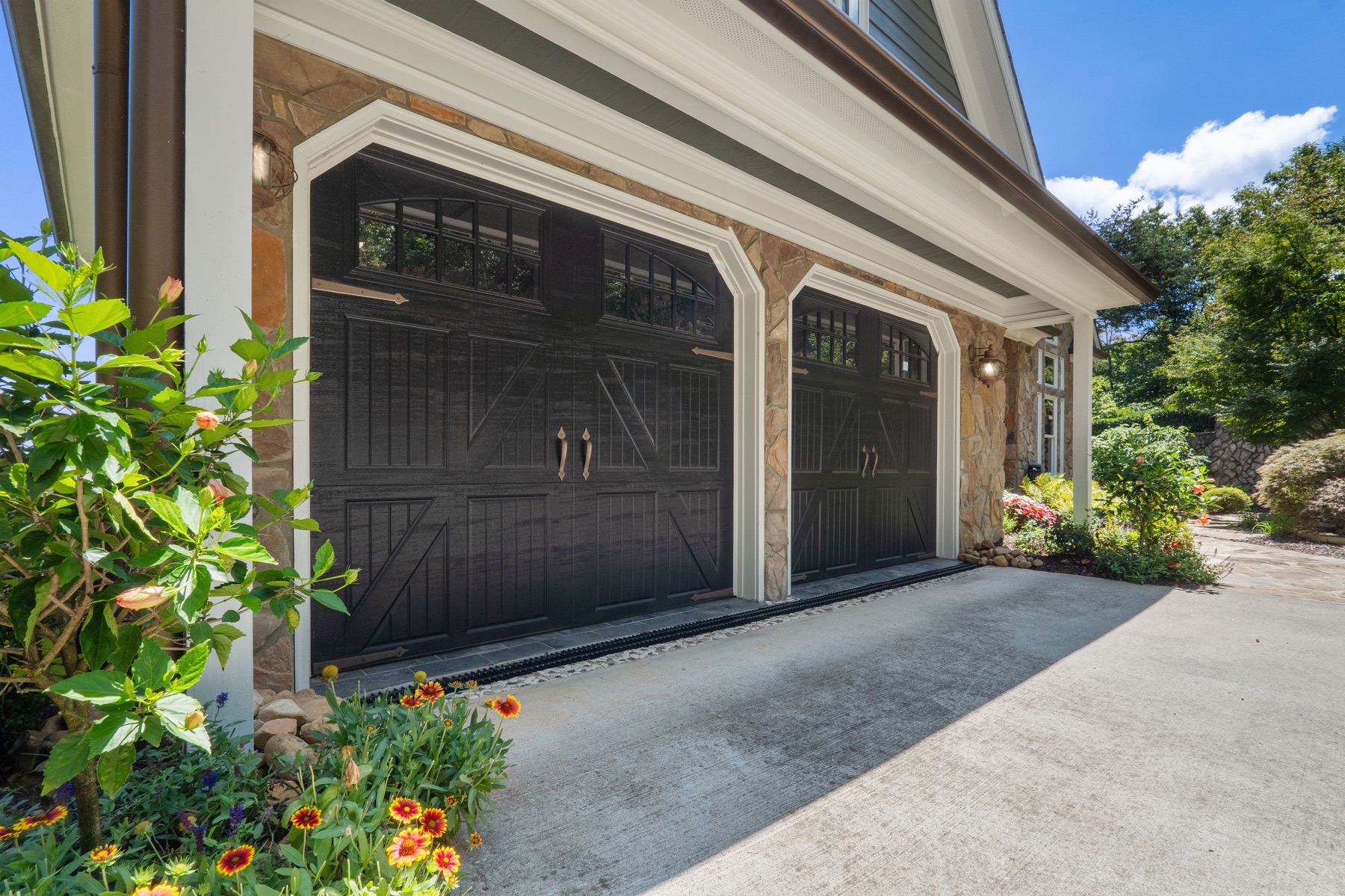 Exterior & Acreage — photo 6