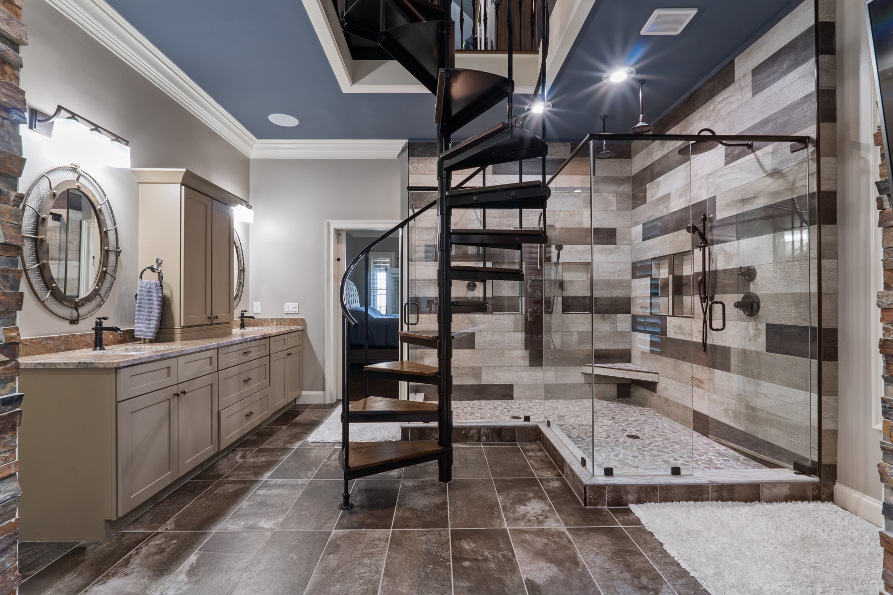 Primary Bathroom — photo 1