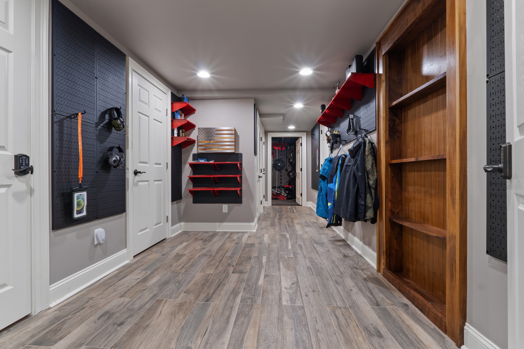 Storage & Mudroom — photo 3